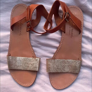 Niccolo Vacari Tan Gold Crackled Ankle-strap Sandal 9.5